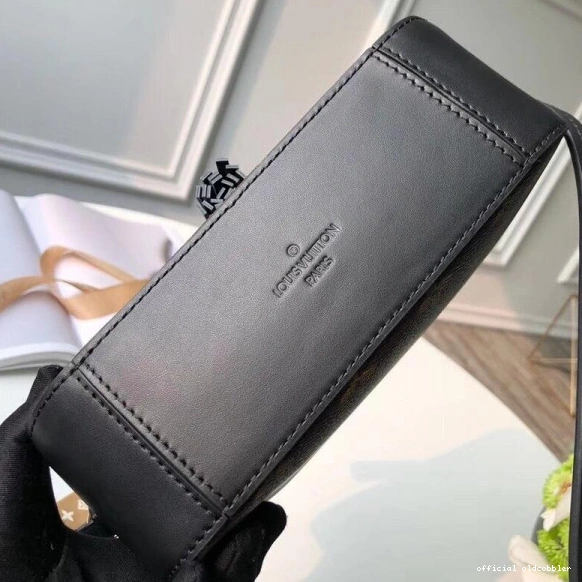 Official oldcobbler LOUIS VUITTON SAINTONGE 0814